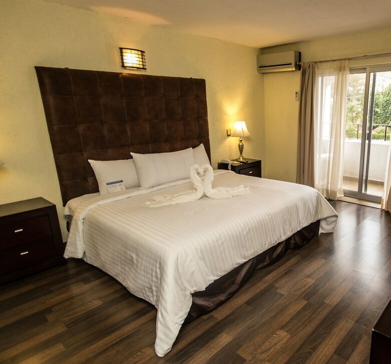 Gran Plaza Hotel & Convention Center