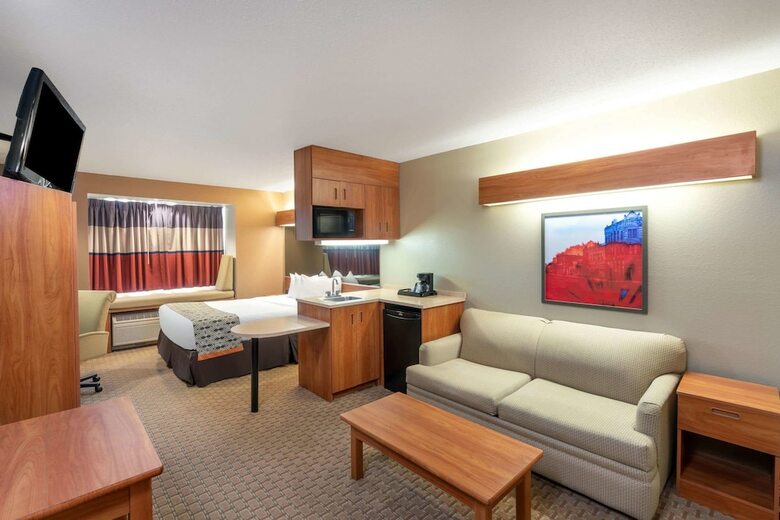 Hotel Microtel Inn & Suites By Wyndham Raton