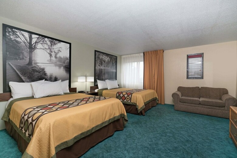 Hotel Super 8 By Wyndham Alexandria Mn