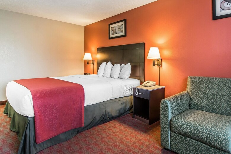 Motel Quality Inn & Suites