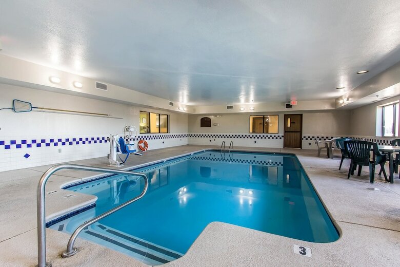 Motel Quality Inn & Suites