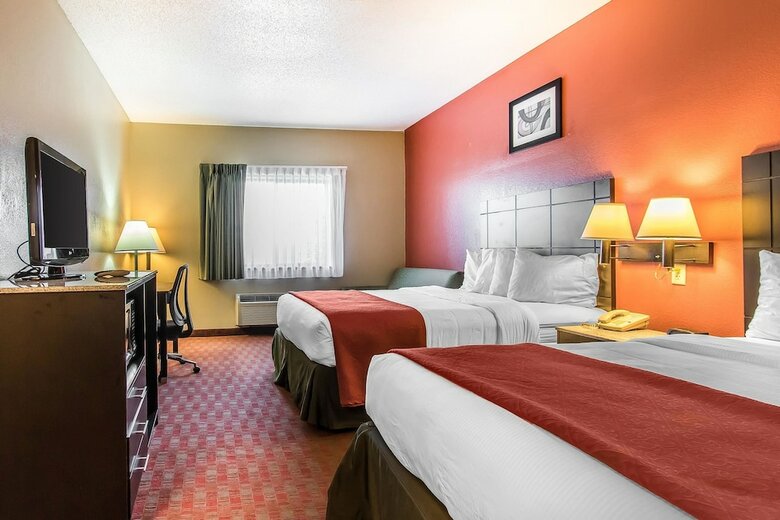 Motel Quality Inn & Suites