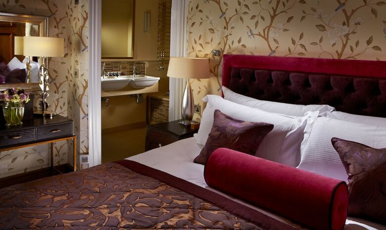 Hotel South Lodge
