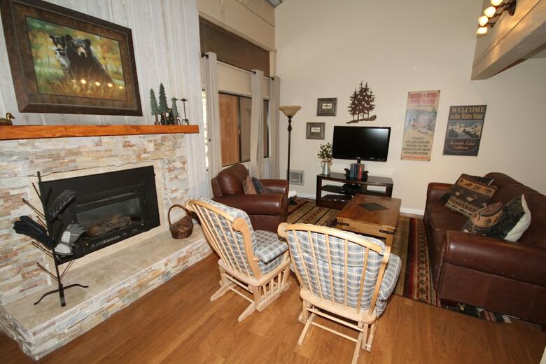 Mammoth Ski & Racquet Club