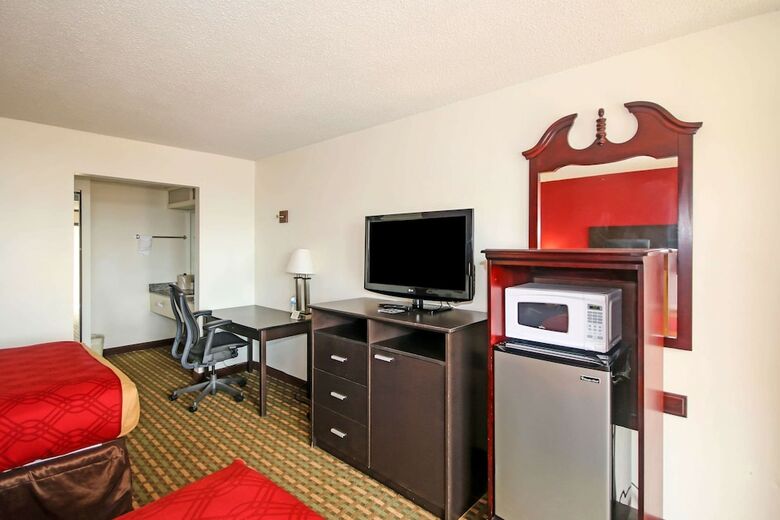 Hotel Econo Lodge Inn & Suites