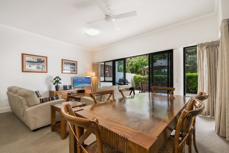 Apartamentos Mirra Chana