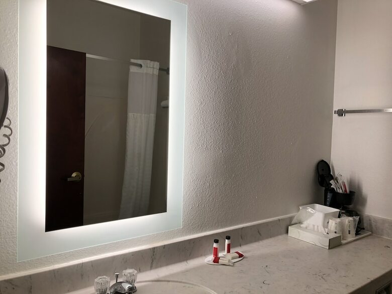 Hotel Howard Johnson By Wyndham Airport