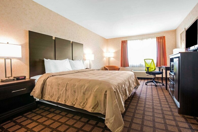 Hotel Quality Inn Monee I-57