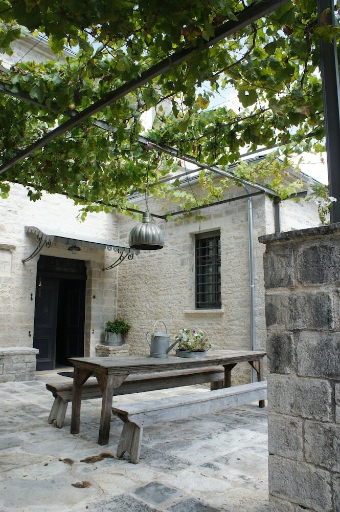 Hotel Apeiros Chora