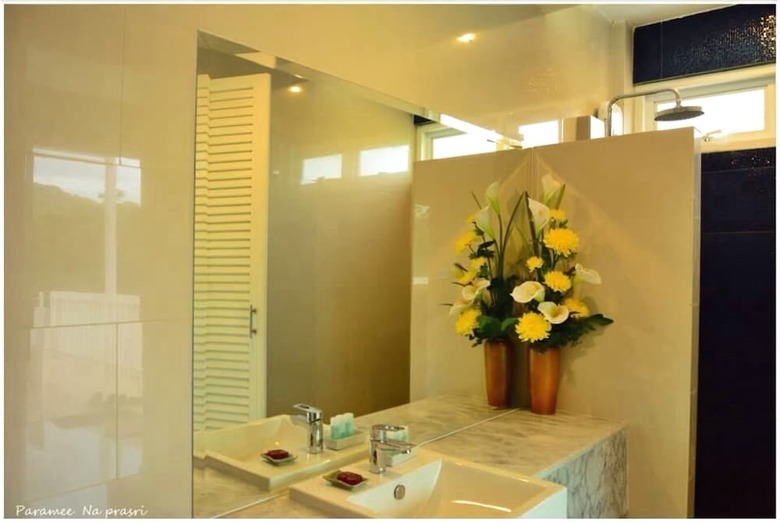 Hotel Worawee Resort & Spa