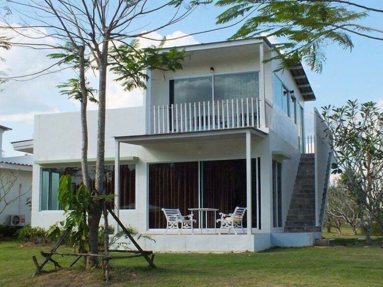 Hotel Worawee Resort & Spa
