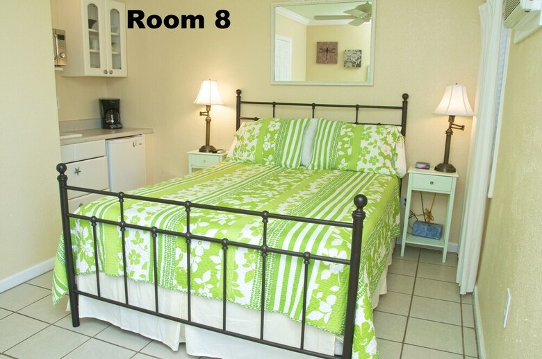 Hotel Haley's Couples Retreat