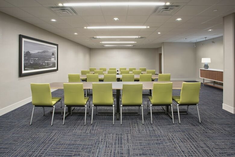 Hotel Holiday Inn Express & Suites Prospect Heights