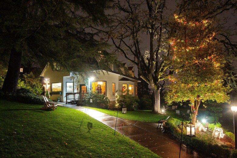 Bed & Breakfast Campbell House Inn