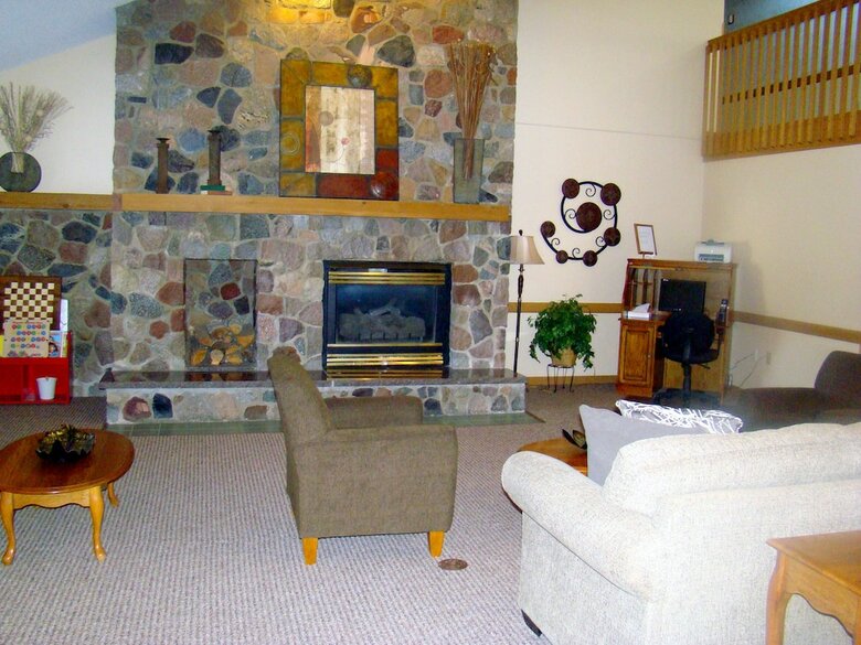 Boarders Inn & Suites By Cobblestone Hotels - Faribault