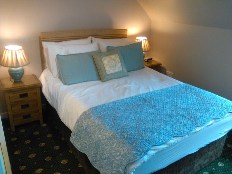 Hotel Meadhon House