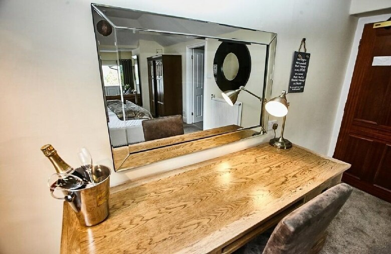 The Burnside Hotel