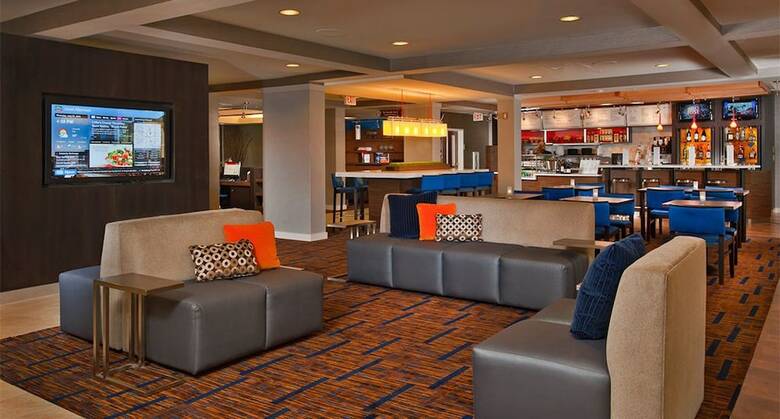 Hotel Courtyard By Marriott Asheville Airport