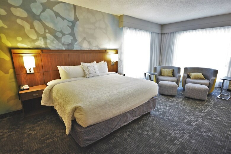 Hotel Courtyard By Marriott Asheville Airport