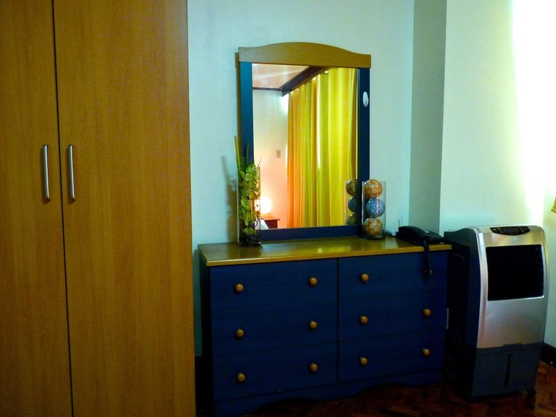 Manila Condo Home At Robinsons Place Residences