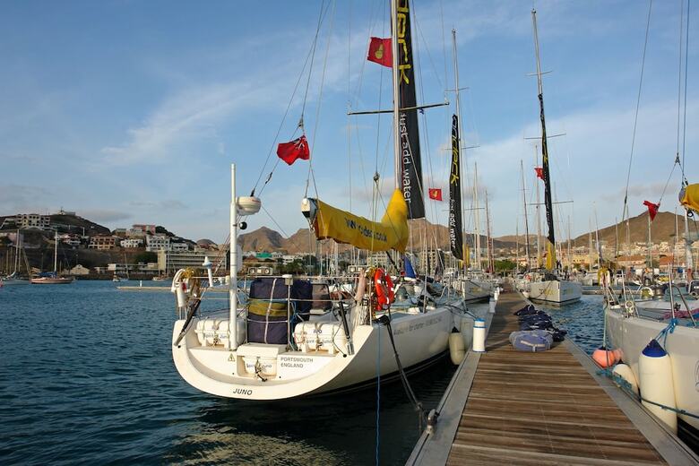 Flag Hotel Foya Branca