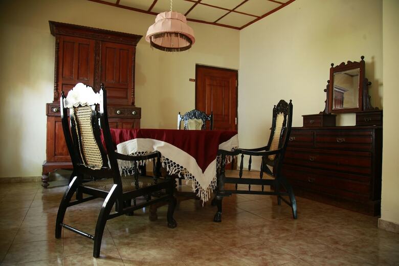 Hotel Cottage Tourist Rest