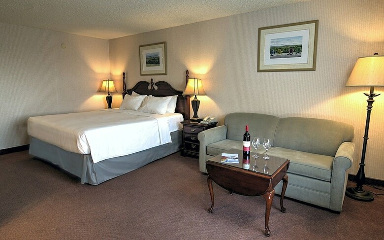Posada Old Orchard Inn & Spa