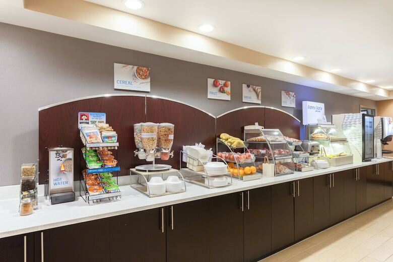 Holiday Inn Express Hotel & Suites Mebane