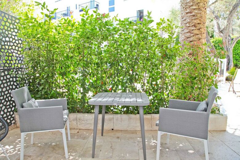 Hotel H�tel La Villa Cap D?antibes