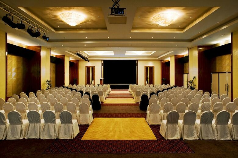 Hotel Le Meridien Al Aqah Beach Resort