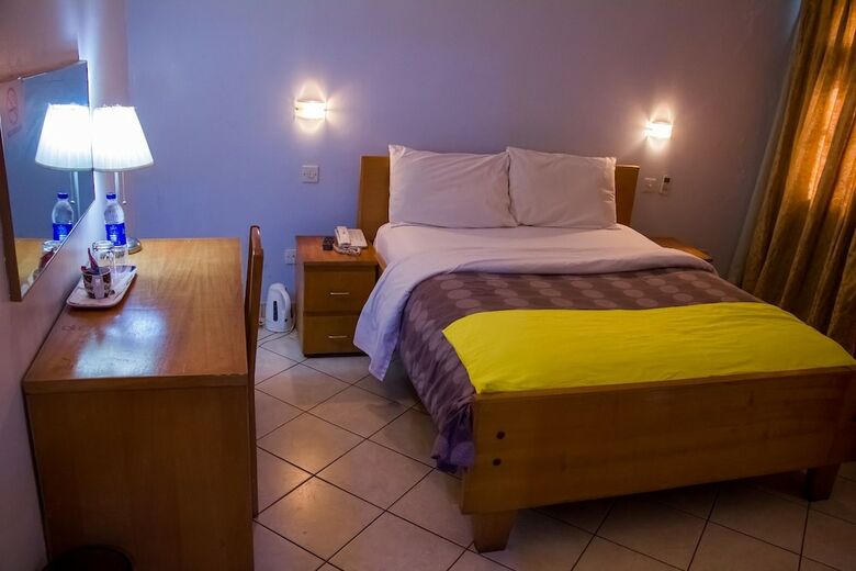 Aparthotel Cata Apartment Hotel And Spa