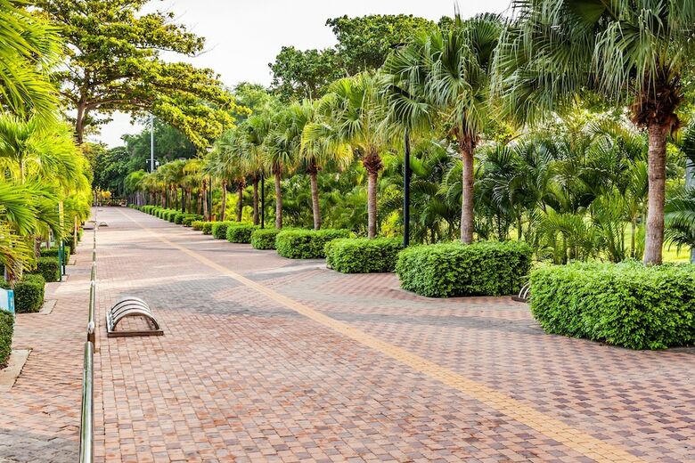 Hotel Cholchan Pattaya Beach Resort