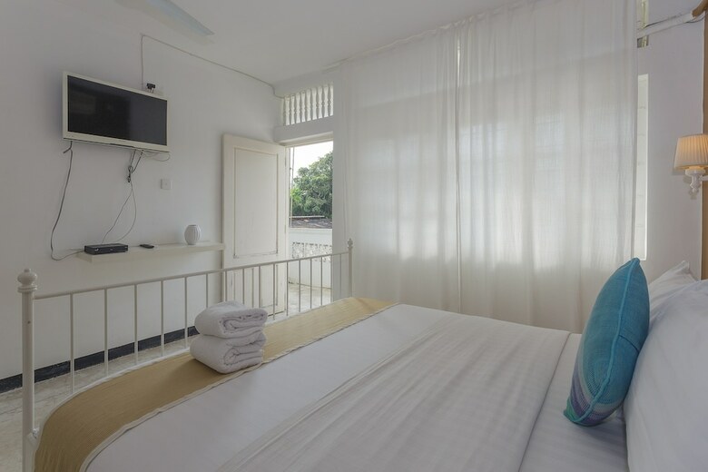 Royce Boutique Hotel