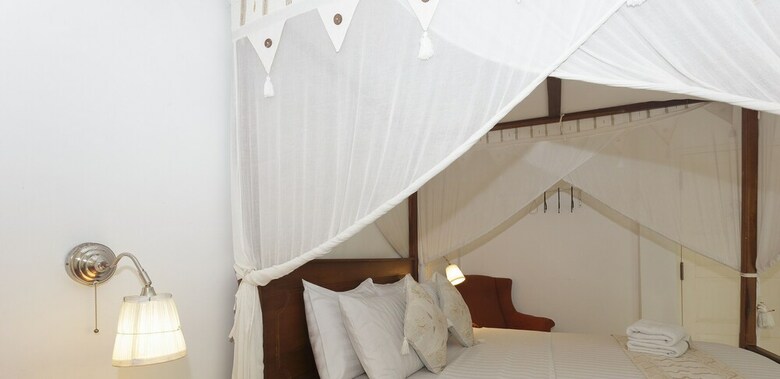 Royce Boutique Hotel