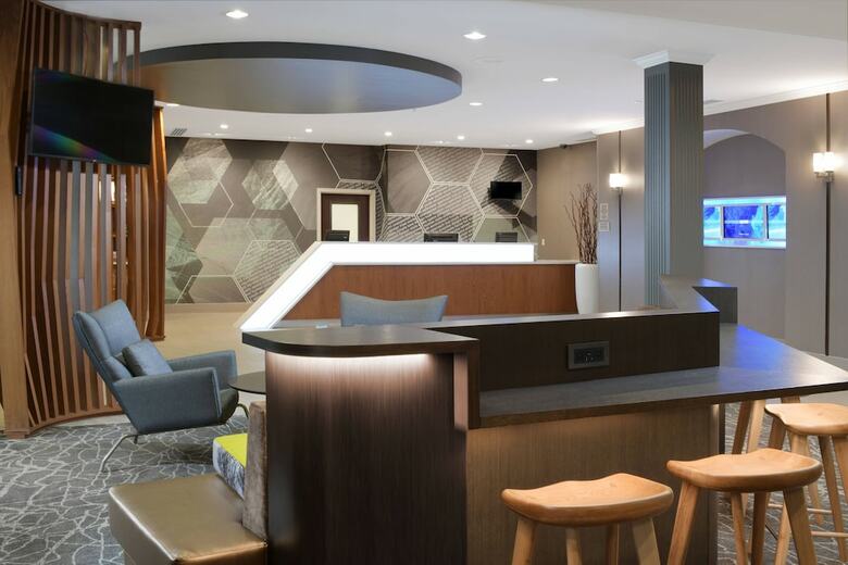 Hotel Springhill Suites By Marriott Dallas Addison/quorum Drive