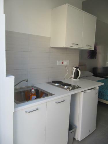 Sunny Holiday Apartments