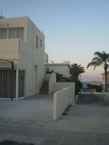 Sunny Holiday Apartments