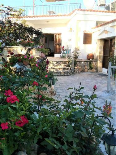 Rose Garden Villa Peristerona