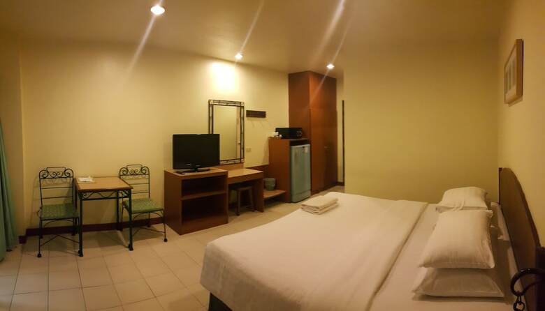 Hotel Opey De Place