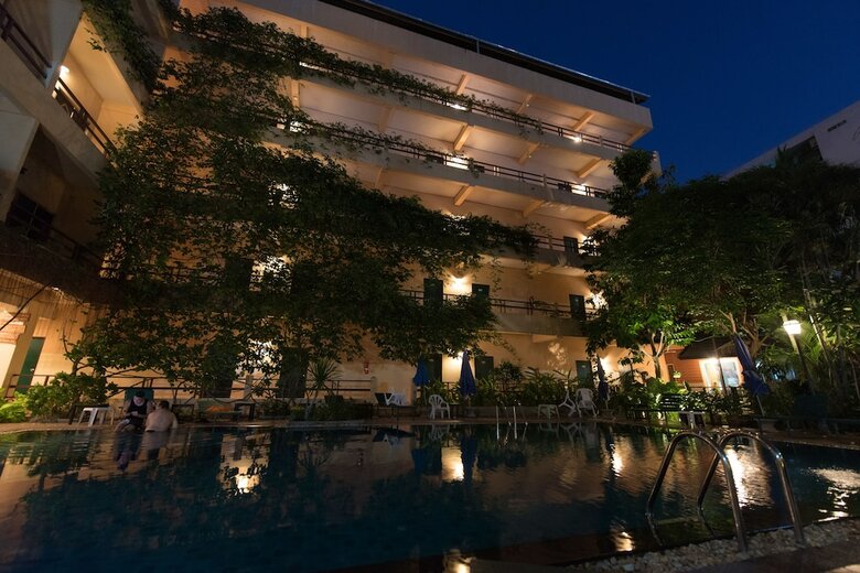 Hotel Opey De Place
