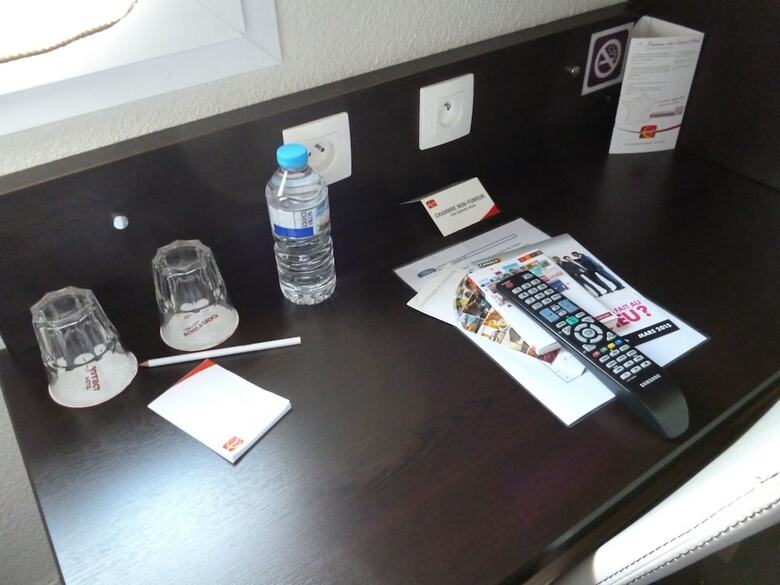 Hotel H�tel Ath�na Friville
