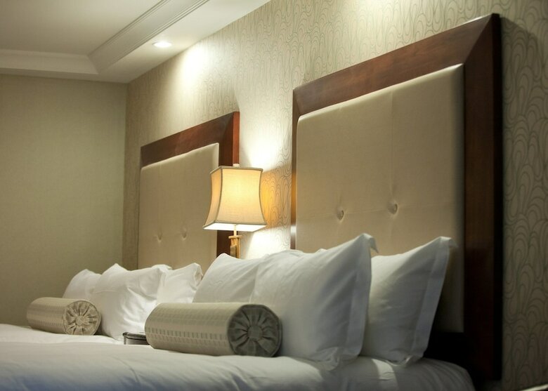 Hotel Town & Country Inn And Suites
