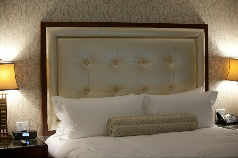 Hotel Town & Country Inn And Suites