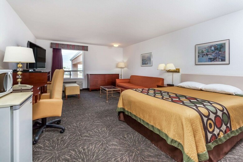 Motel Super 8 By Wyndham Taber Ab