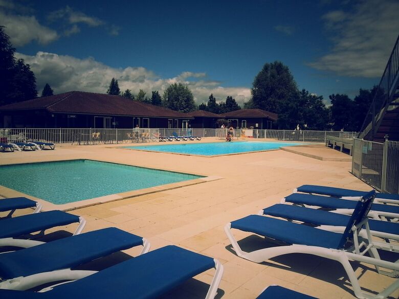 Camping Les Portes Du Beaujolais