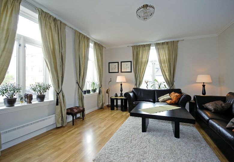 Enter Troms� Apartments