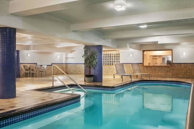 Hotel Ramada Plaza By Wyndham Montreal