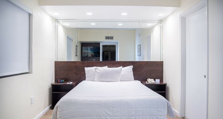 Crystal Beach Suites Oceanfront Hotel