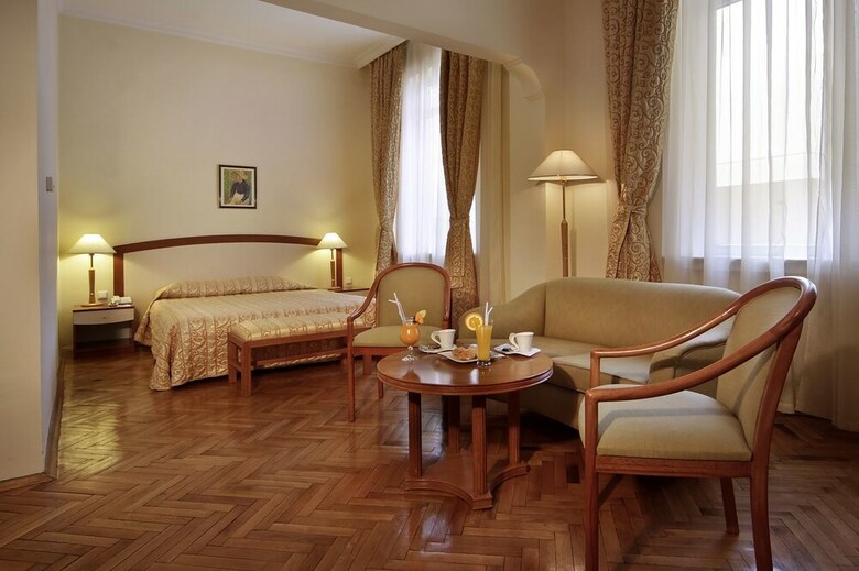 Hotel Ramada By Wyndham Plovdiv Trimontium