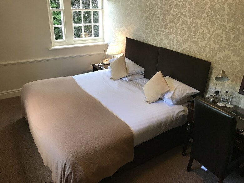 Crown Hotel
